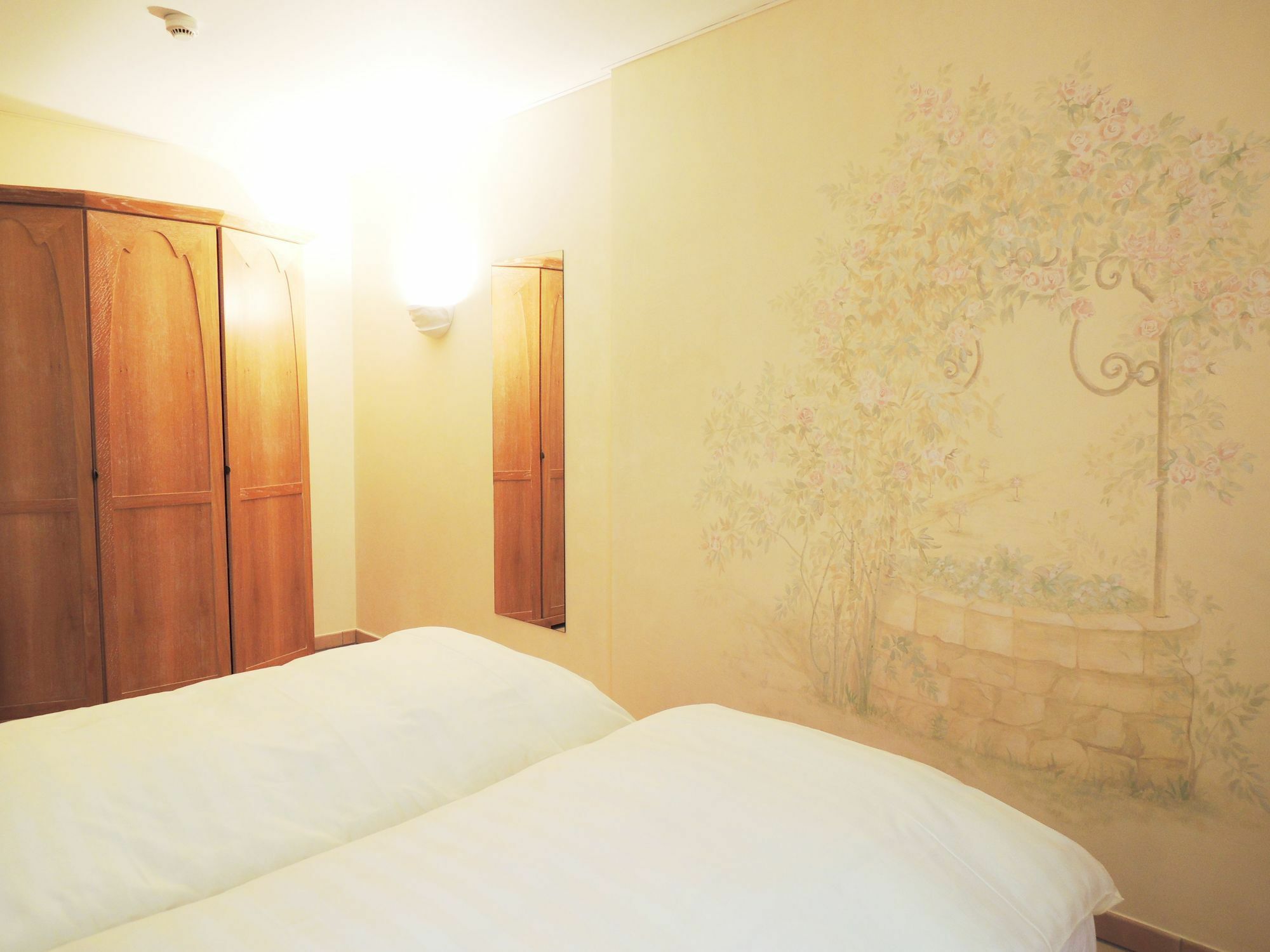Seepark Hotel Murten Esterno foto